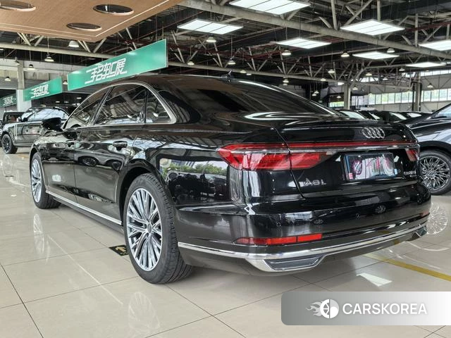 Audi A8 id 4342192 из Китая 19