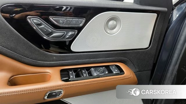 Lincoln Aviator 2nd generation id 4223824 из Кореи 19