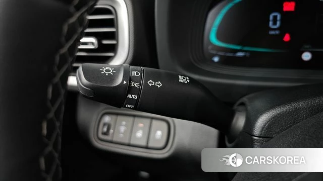 Hyundai Venue id 4590004 из Кореи 19