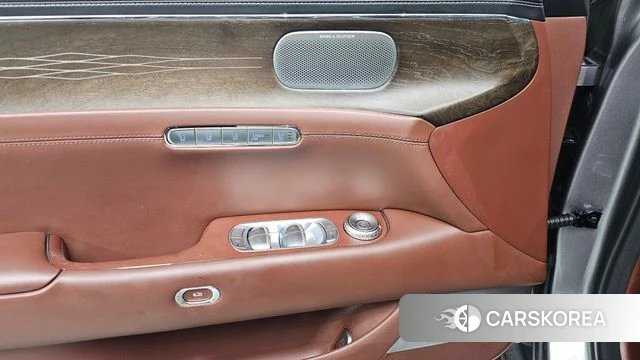 Genesis G90 (RS4) id 4267491 из Кореи 19