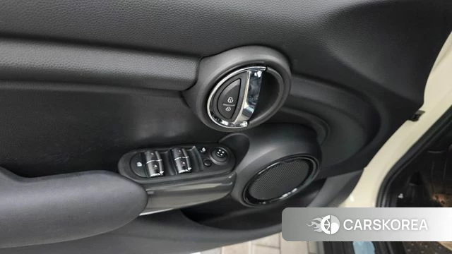 Mini Cooper id 4619937 из Кореи 19