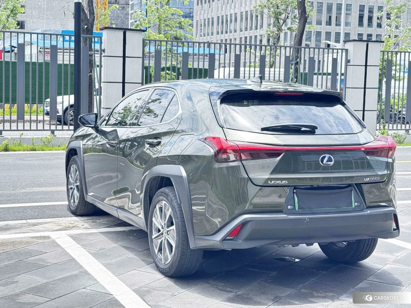 Lexus UX EV id 4468014 из Китая 19
