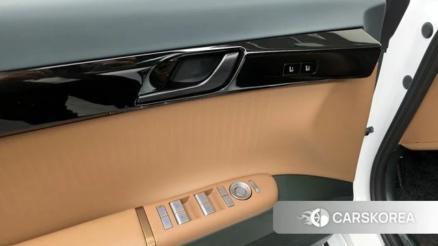 Hyundai Grandeur Hybrid (GN7) id 4394450 из Кореи 19