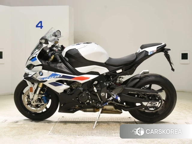 BMW S1000RR 2023 из Японии