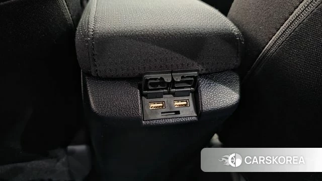 Toyota Prius 4th Generation id 4244366 из Кореи 19