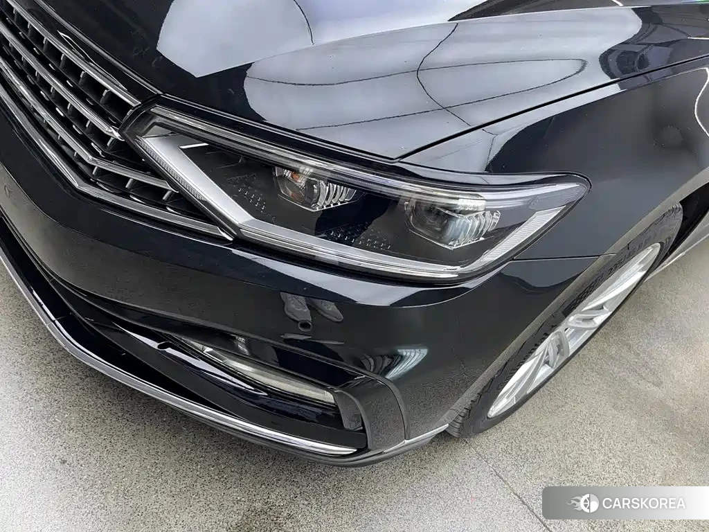 Volkswagen Magotan id 4680442 из Китая 19