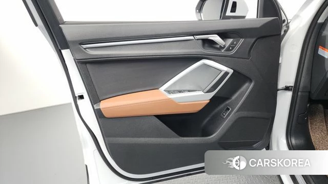 Audi Q3 (F3) id 4523189 из Кореи 19