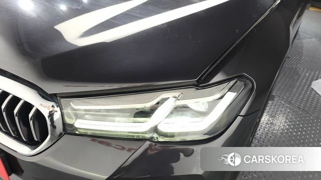 BMW 5 Series (G30) id 4383772 из Кореи 19