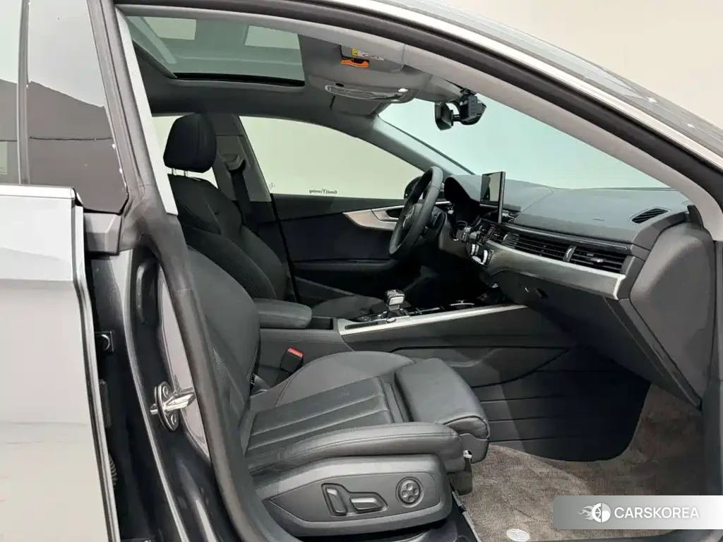 Audi A5 id 4629687 из Китая 19