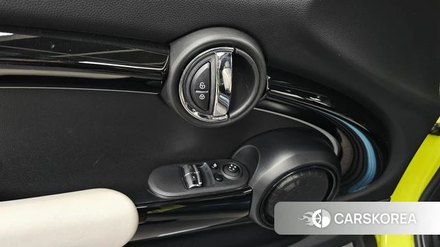 Mini Cooper S id 4665788 из Кореи 19