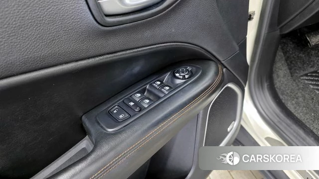Jeep Compass 2nd Generation id 4304815 из Кореи 19