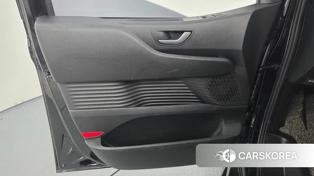 Hyundai Staria id 4308813 из Кореи 19