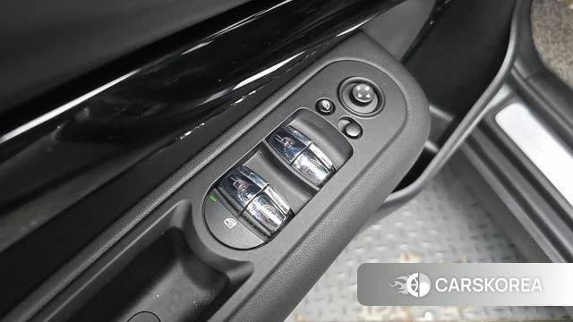 Mini Cooper Clubman id 4567439 из Кореи 19
