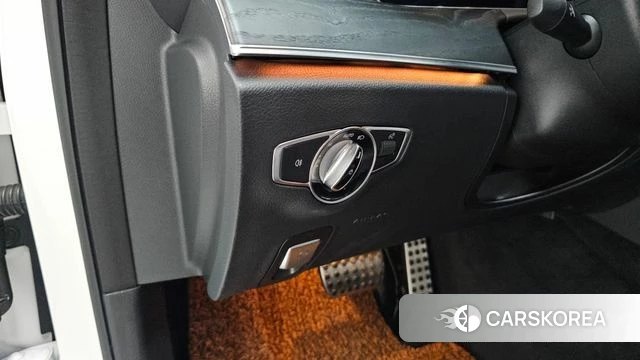 Mercedes-Benz E-Class W213 id 4848954 из Кореи 19