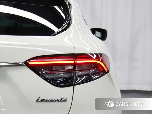 Maserati Levante id 4238870 из Китая 19