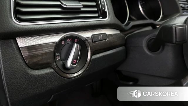 Volkswagen The New Passat id 4318151 из Кореи 19