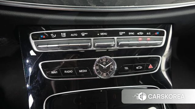 Mercedes-Benz E-Class W213 id 4536861 из Кореи 19