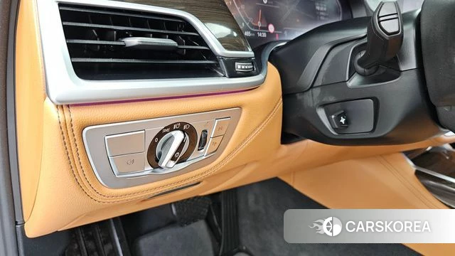 BMW 7 Series (G11) id 4231821 из Кореи 19