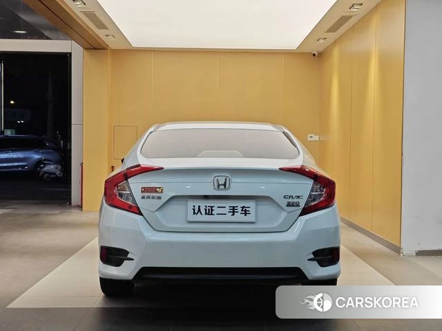 Honda Civic id 4220907 из Китая 19