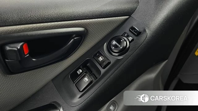 Hyundai The New Grand Starex id 4937002 из Кореи 19