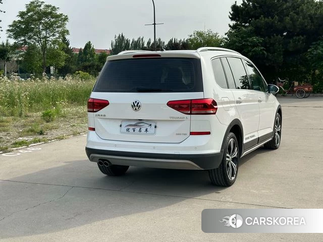 Volkswagen Touran L id 4359544 из Китая 19