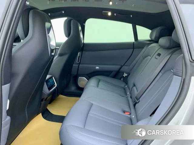 Xiaomi Car Xiaomi YU7 id 3919469 из Китая 19