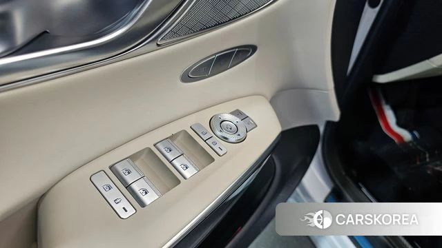 Genesis GV70 id 4872272 из Кореи 19