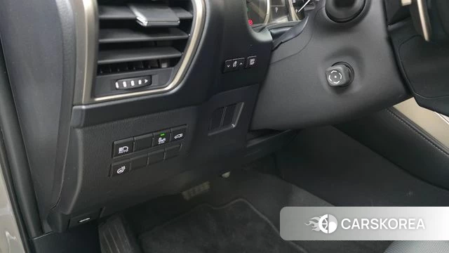Lexus NX300h id 4764426 из Кореи 19