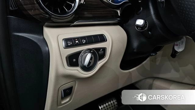 Mercedes-Benz V-Class id 4584846 из Кореи 19