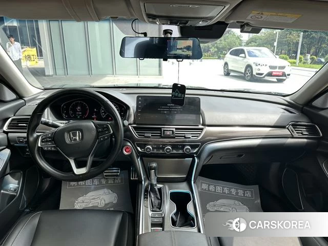 Honda Accord id 4367547 из Китая 19