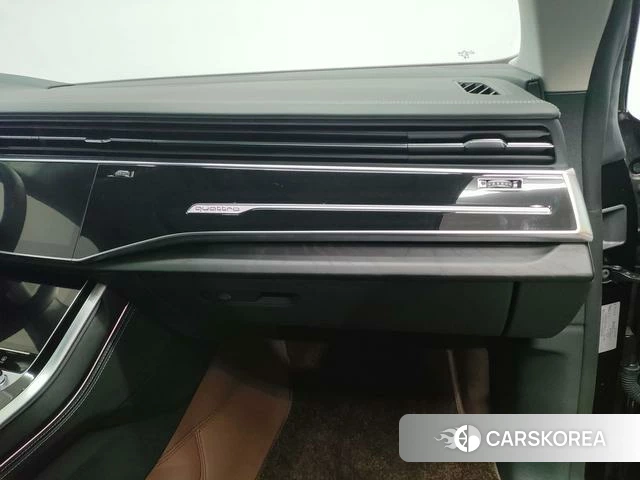 Audi Q8 id 4301536 из Китая 19