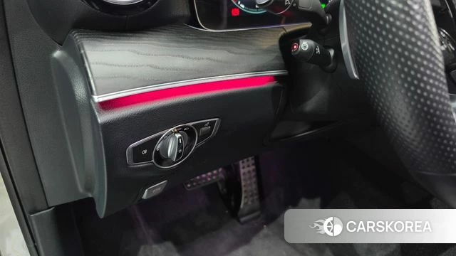 Mercedes-Benz E-Class W213 id 4848365 из Кореи 19