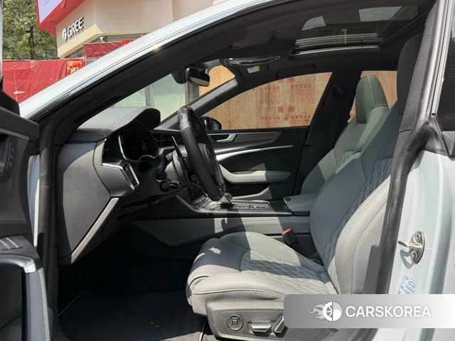 Audi A7L id 4261549 из Китая 19