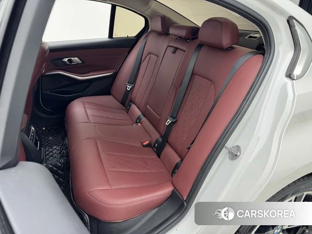 BMW 3 series id 4290128 из Китая 19