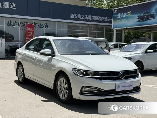 Volkswagen Bora id 4271533 из Китая 19