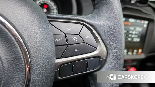Jeep Renegade id 4294294 из Кореи 19
