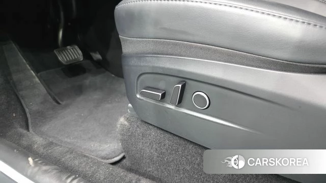 Tesla Model Y id 4719725 из Кореи 19