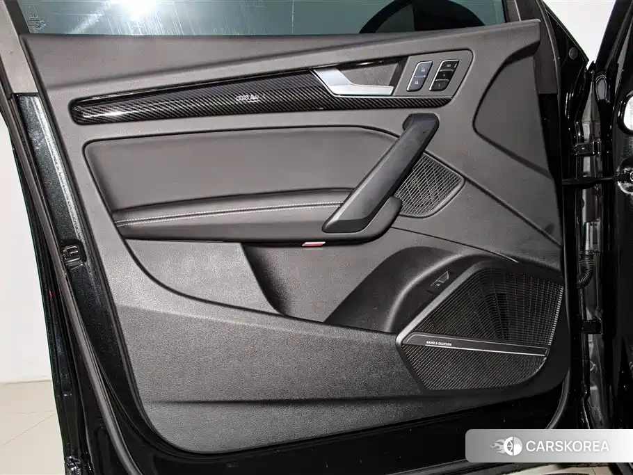 Audi Q5L id 4679505 из Китая 19