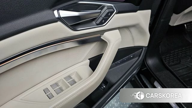 Audi e-Tron id 4361764 из Кореи 19