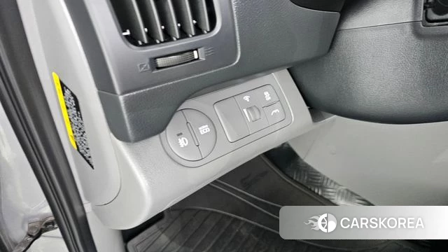Hyundai The New Grand Starex id 4525681 из Кореи 19