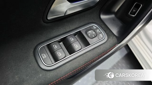 Mercedes-Benz A-Class W177 id 4309509 из Кореи 19