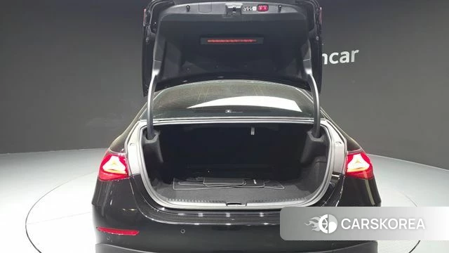 Mercedes-Benz E-Class W214 id 4302096 из Кореи 19