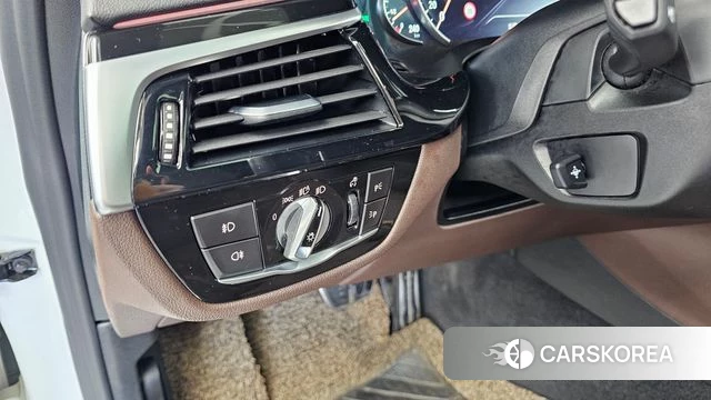 BMW 5 Series (G30) id 4781151 из Кореи 19