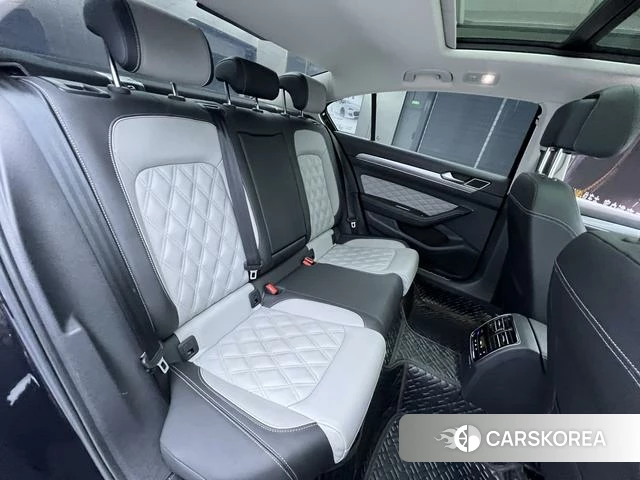 Volkswagen Magotan id 4263113 из Китая 19