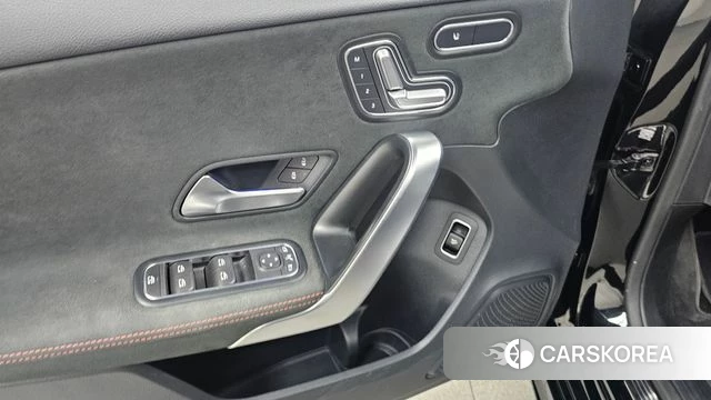 Mercedes-Benz A-Class W177 id 4688173 из Кореи 19