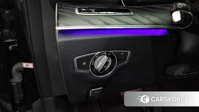 Mercedes-Benz E-Class W213 id 4246330 из Кореи 19