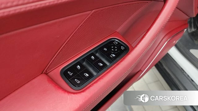 Porsche Panamera (971) id 4615310 из Кореи 19