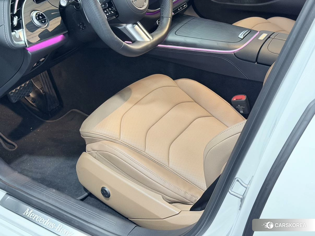 Mercedes-Benz E-class id 4487342 из Китая 19