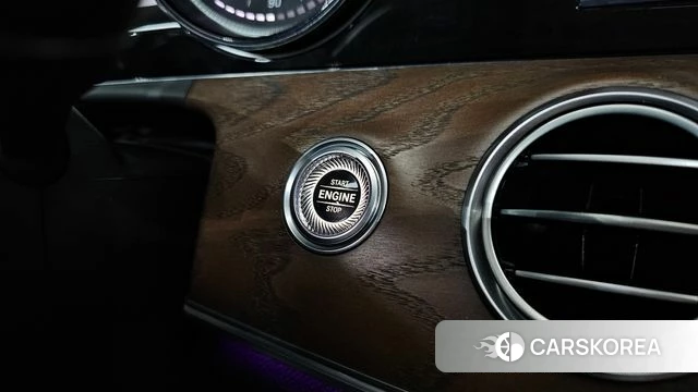 Mercedes-Benz E-Class W213 id 4339341 из Кореи 19