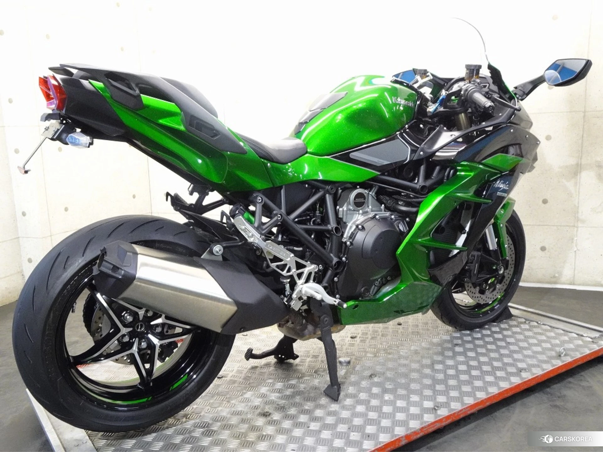 Kawasaki NINJA H2 SX SE id 3947843 из Японии 19